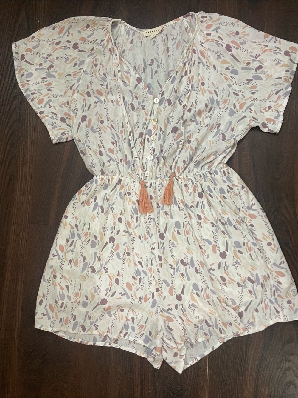 Promesa Boho Abstract Print Flutter Sleeve Tie Neck Elastic Waist Romper (S)
